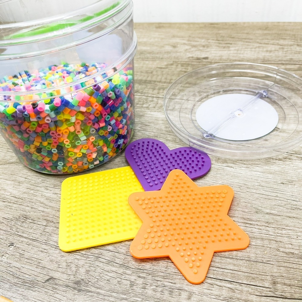Perler Bead Bucket with 3 plates, Lots of colors